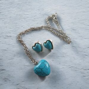 Heart-Shaped Turquoise and Silver Jewelry Set
